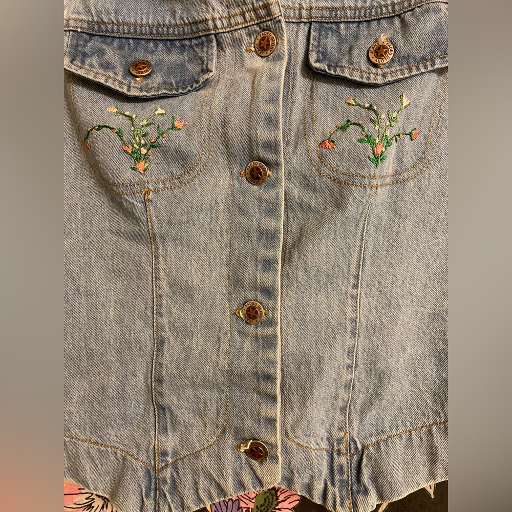 Faded Glory - Denim Vest - Picture 6 of 9